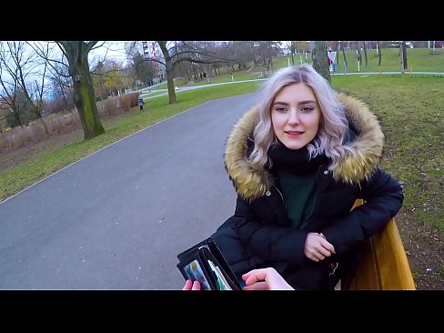 ❤️ برای پول، تقدیر از یک غریبه را قورت می دهد - کار بامزه در پارک اثر Eva Elfie سکس در ما ﹏